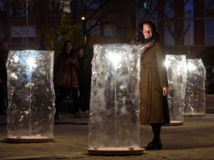 Mar de Blaus (Escola Massana). Llum Barcelona. Imatge: Christian Bertrand Instal·lació Mar de Blaus. Llum Barcelona